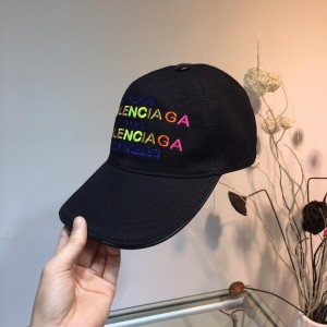 Balenciaga Men's hat ASS650333