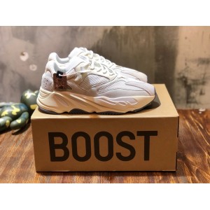 Adidas Yeezy Kanye West Boost 700 V2 Geode Sneaker JP02449
