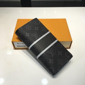 Louis Vuitton Luxury 64438 Brazza WALLET LV04WM021