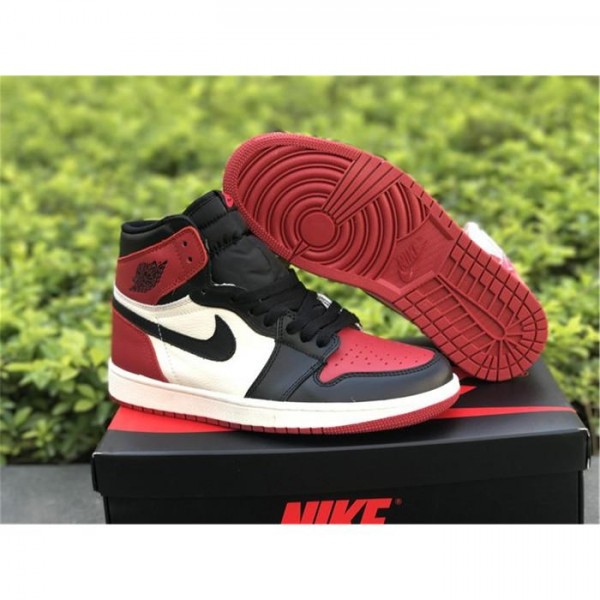 High Quality Air Jordan 1 Retro High Og Bred Toe Sneakers A95CC39989DE