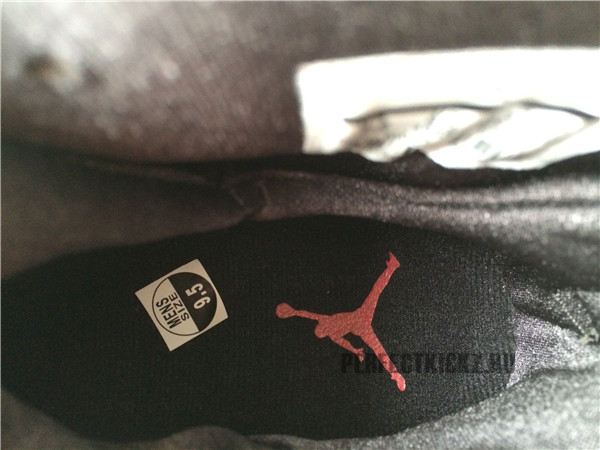 UA Air Jordan 8 Retro 